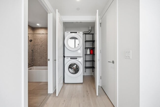 Building Photo - 10 Provost St