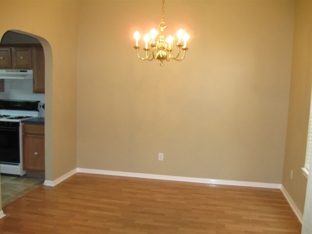 Building Photo - 5123 Chase Park Gate St