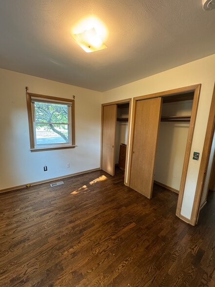 Bedroom 1 - 1500 Woodside Dr
