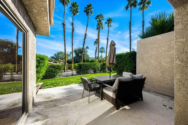 Building Photo - 48980 Wildwood Ln