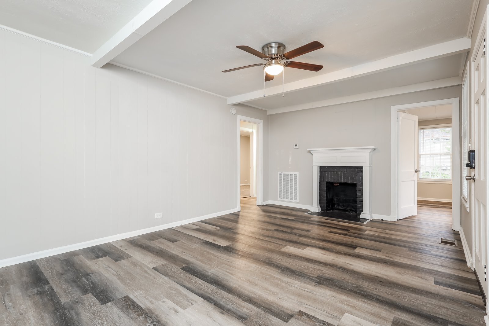 Building Photo - 2018 Terrace Dr