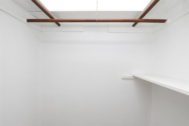 Building Photo - 2703 Heritage Colony Dr