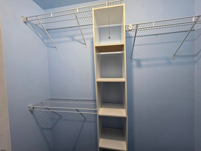 Building Photo - 2425 Arbor Ct