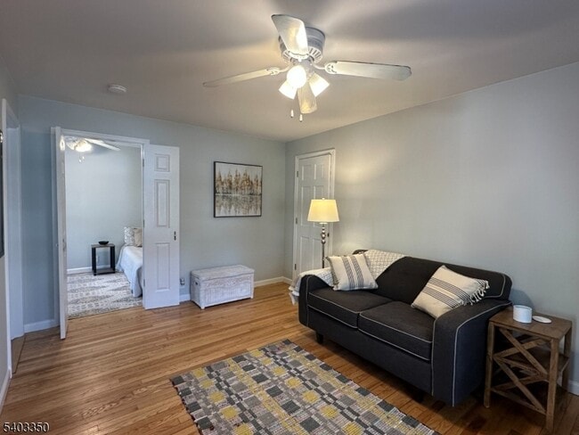 Building Photo - 39 N Mountain Ave