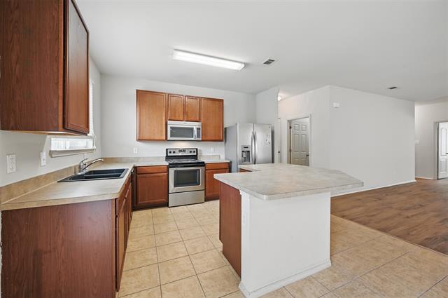Building Photo - 3924 Cane River Rd