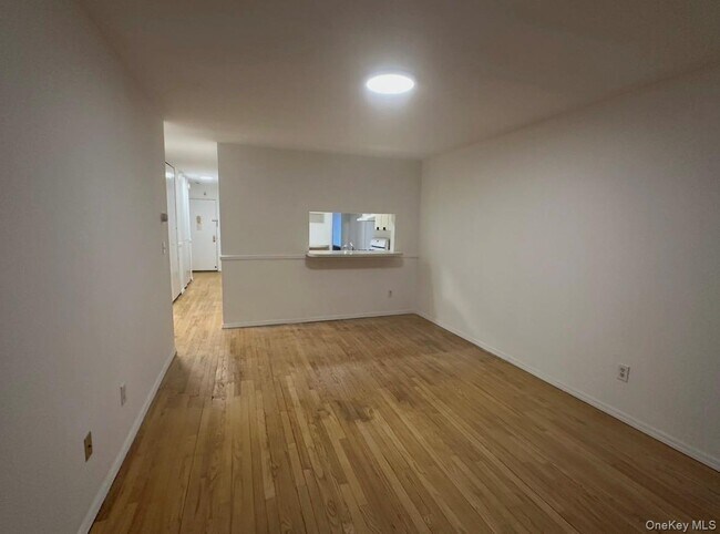 Building Photo - 205-32 Brian Crescent