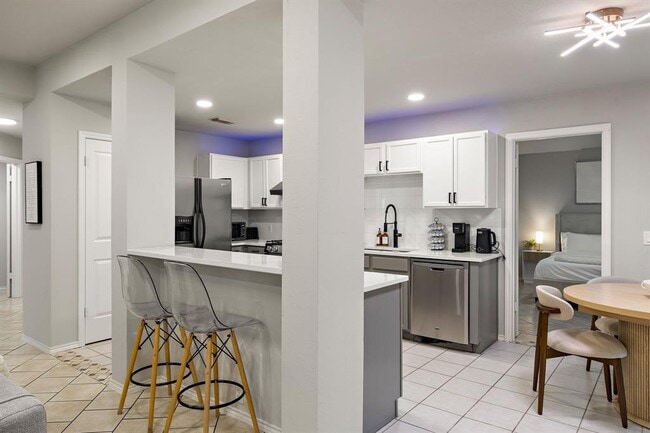Building Photo - 2109 Kimra Ln
