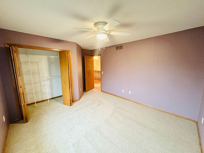 Building Photo - Stunning 6-Bedroom Corner-Lot Home w/ Luxury Finishes & Entertainer’s Layout