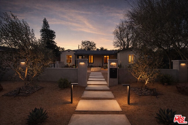 Building Photo - 4837 Gentry Ave