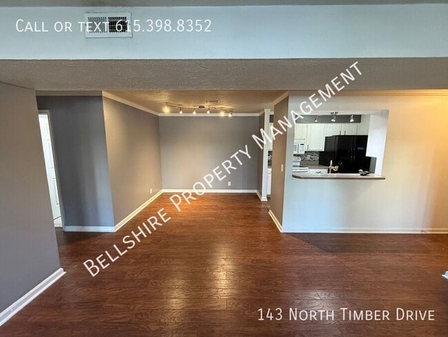 Building Photo - 143 N Timber Dr