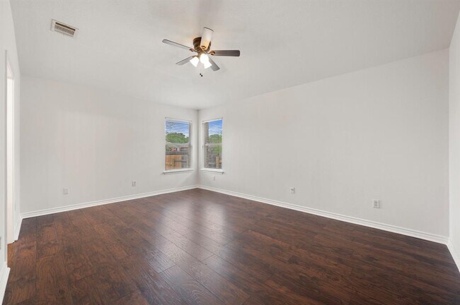 Building Photo - 3844 Willie Mays Ln