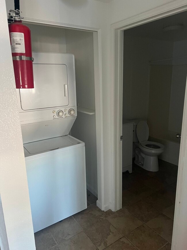 Building Photo - 9728 Marilla Dr