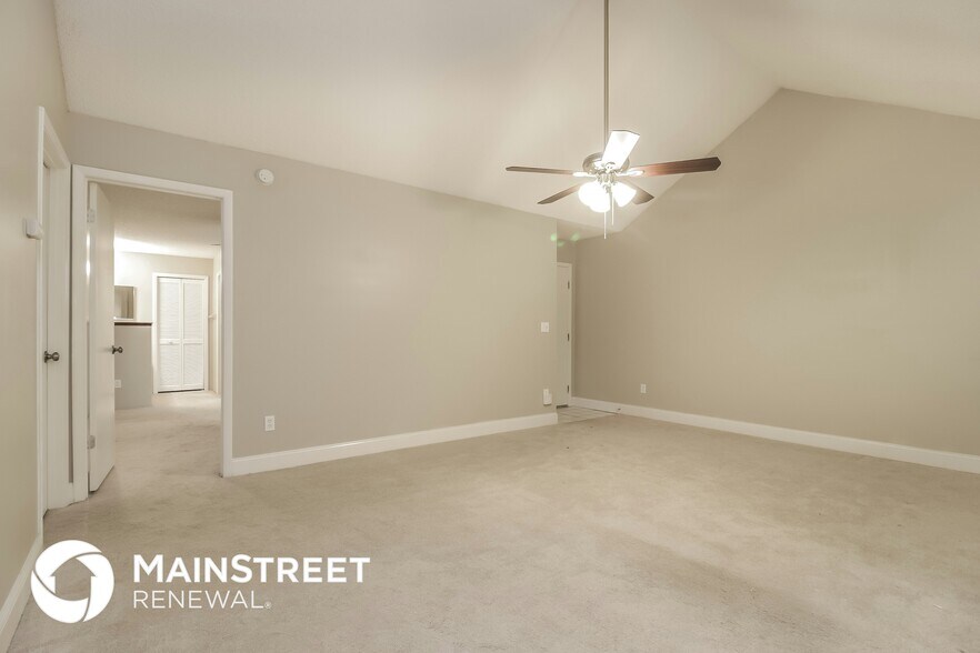 Building Photo - 2134 Churchill Downs Cir