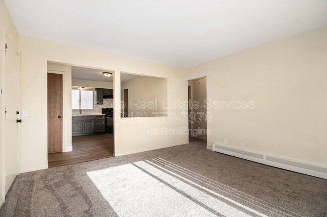 Building Photo - 1015 36th St SW