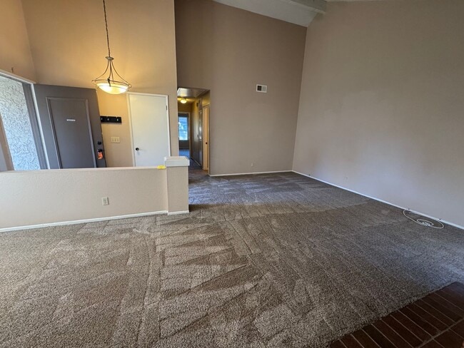 Building Photo - 1201 Greenstone Ln