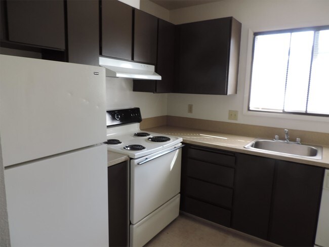 Building Photo - 5800 SW Erickson Ave