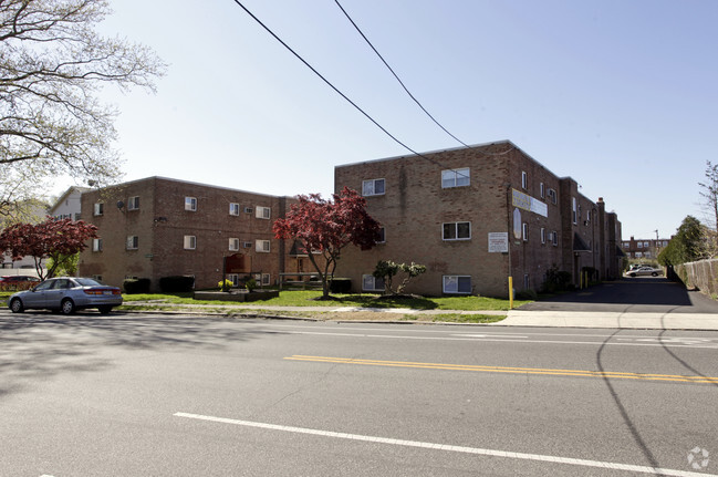 Building Photo - Jason Court Apartments