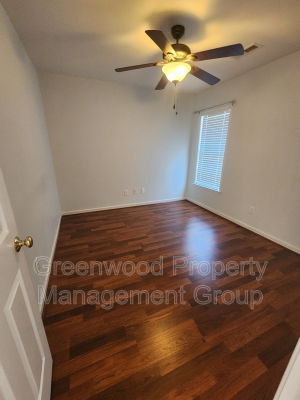 Building Photo - 5925 Bluestem Cir