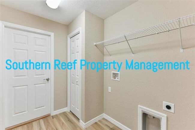 Building Photo - 611 NW 66th Pl