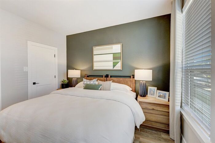 Building Photo - 4709 Tiberius Dr