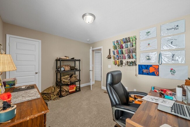 Building Photo - Modern Home in The Quarry Subdivision!
