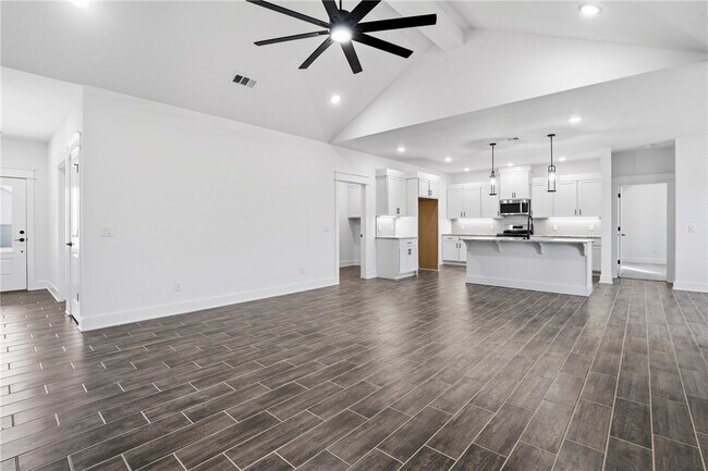 Building Photo - 87 N Banner Ave