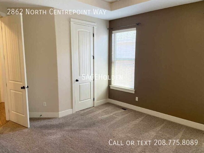 Building Photo - 2862 N Centrepoint Way