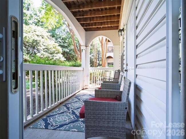 Building Photo - 5609 Fairview Rd