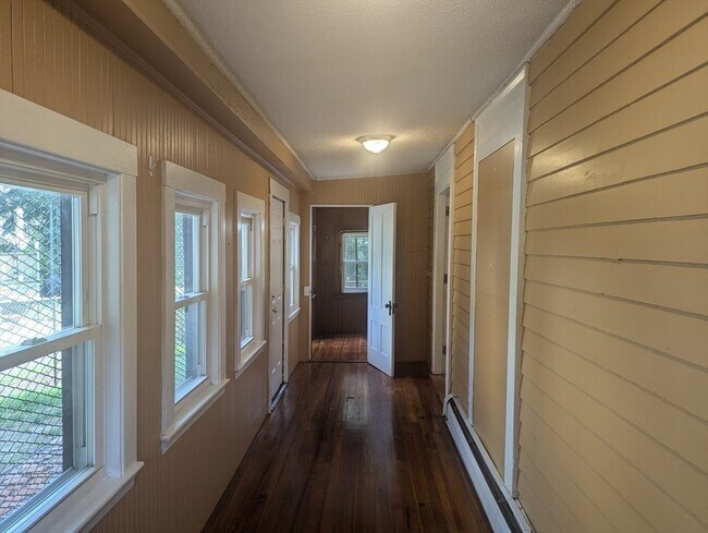 Building Photo - 9 A Ellis St
