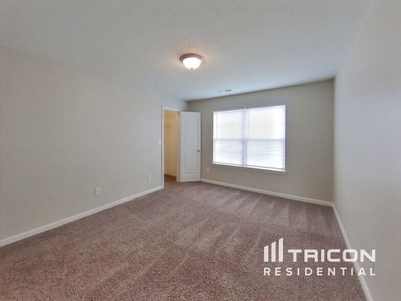 Building Photo - 2984 W Sampler St