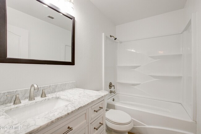 Building Photo - 9859 W Potter Dr
