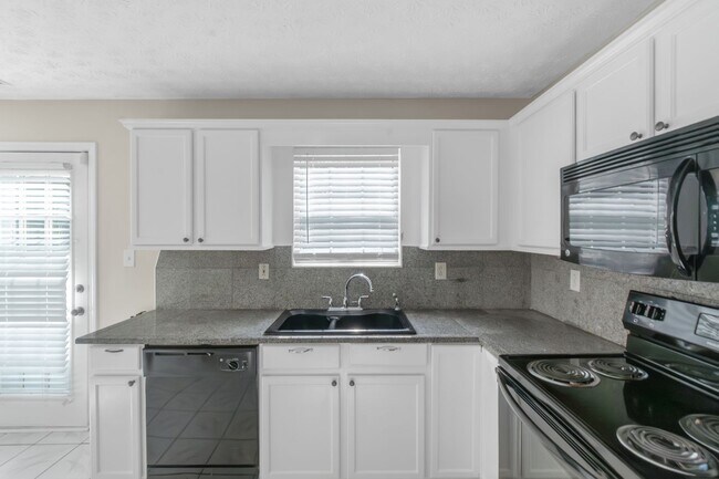 Building Photo - 97 Livingston Ln