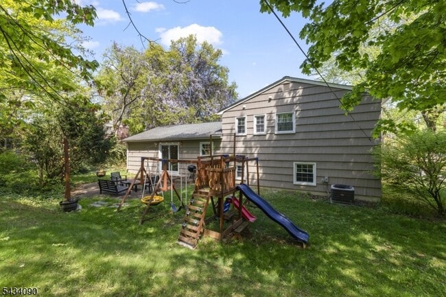 Building Photo - 28 Ethan Dr