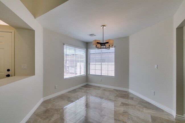 Building Photo - 434 Viewmont Dr