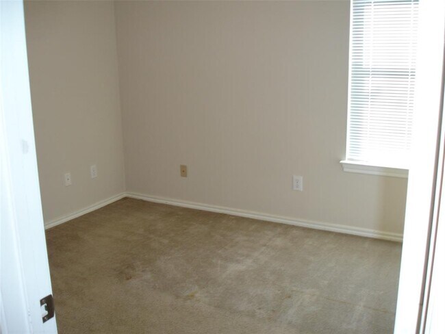 Building Photo - 11843 Keystone Spring Way