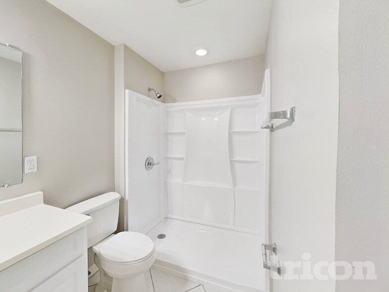 Building Photo - 818 Tarawood Ln