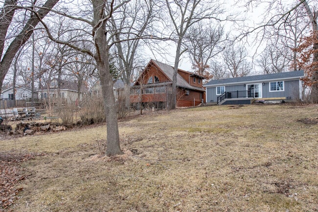 Building Photo - 42076 N East Rd