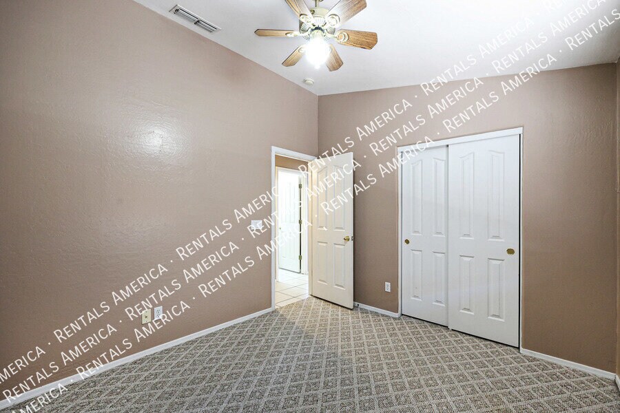 Building Photo - 17728 N Cornerstone Trail