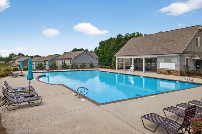 Building Photo - 4407 Silver Oak Dr