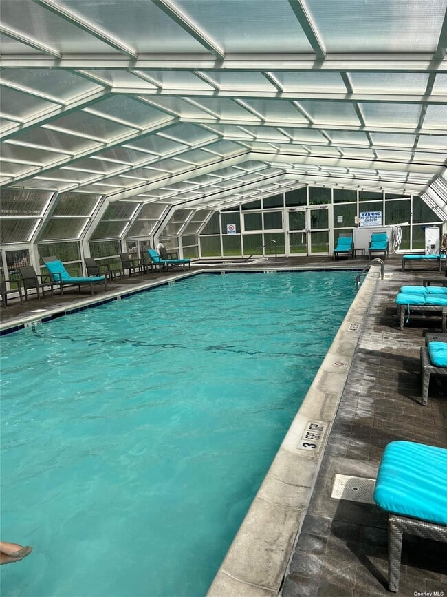 Building Photo - 260 Central Ave