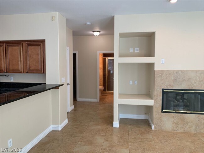 Building Photo - 8441 Bay Point Dr