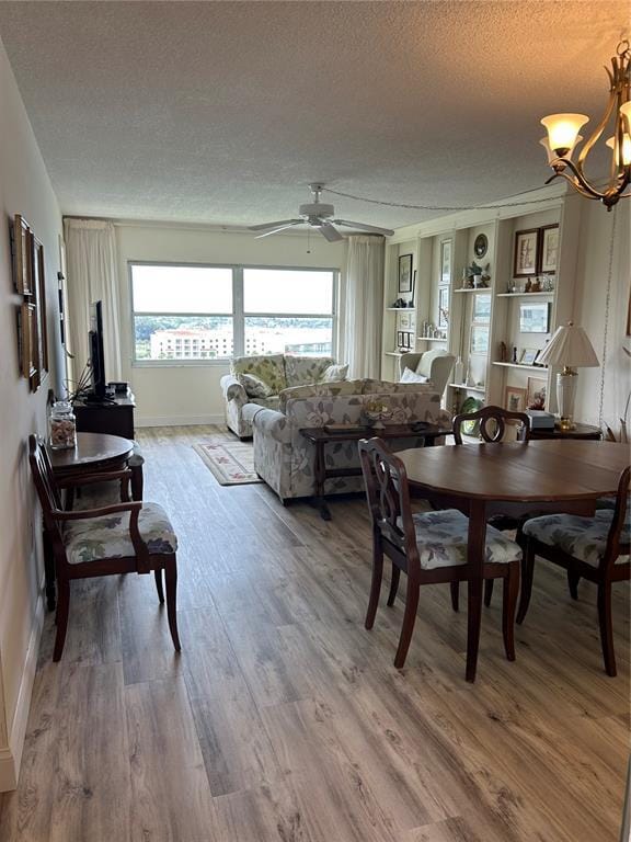 Building Photo - 4775 Cove Cir