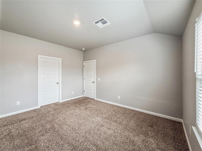 Building Photo - 1613 Ruby Dr