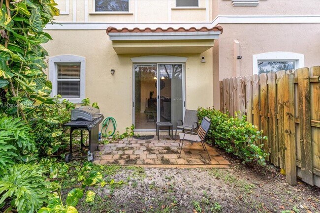 Building Photo - 12442 Emerald Creek Ct