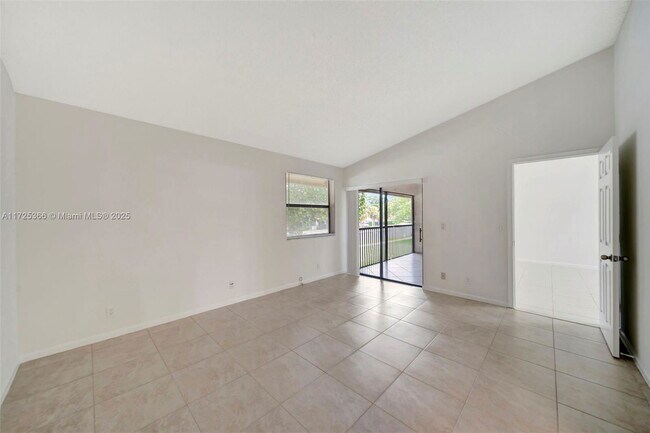 Building Photo - 204 Congressional Way
