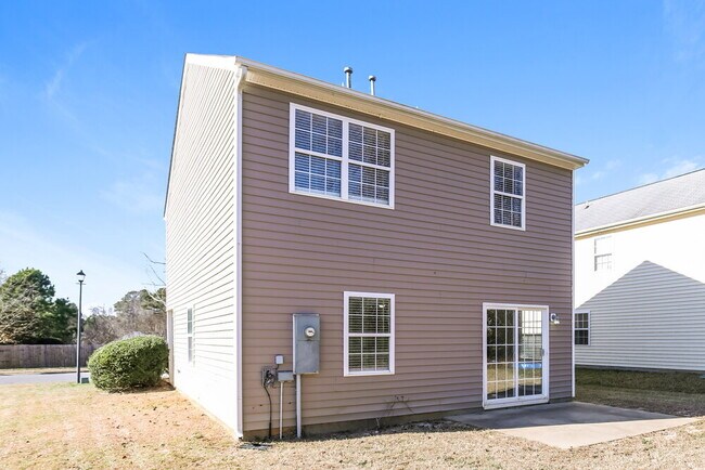 Building Photo - 721 Champion St