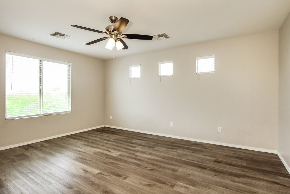 Building Photo - 8889 W Cameron Dr