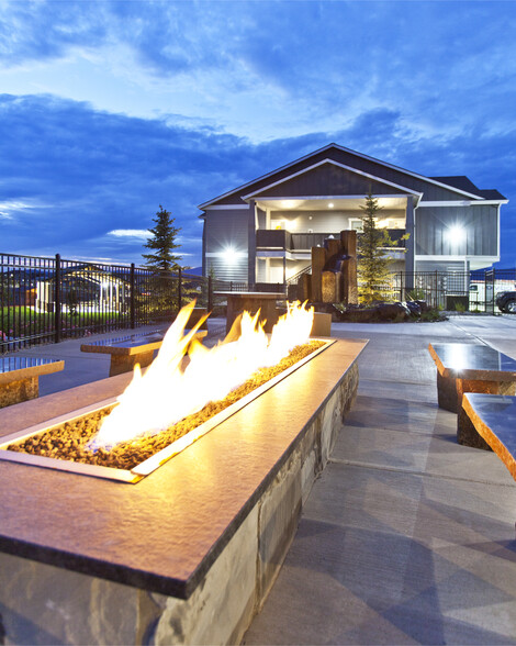 Primary Photo - Park Villas