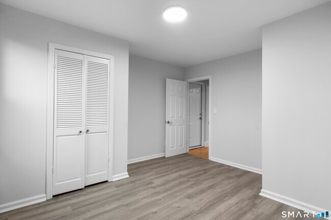 Building Photo - 43 Elmwood Ave