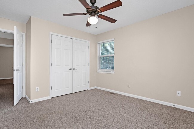 Building Photo - 707 Princeton Dr